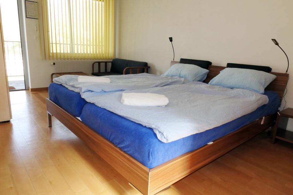 Swiss Hostel Lago Lodge Biel Dış mekan fotoğraf